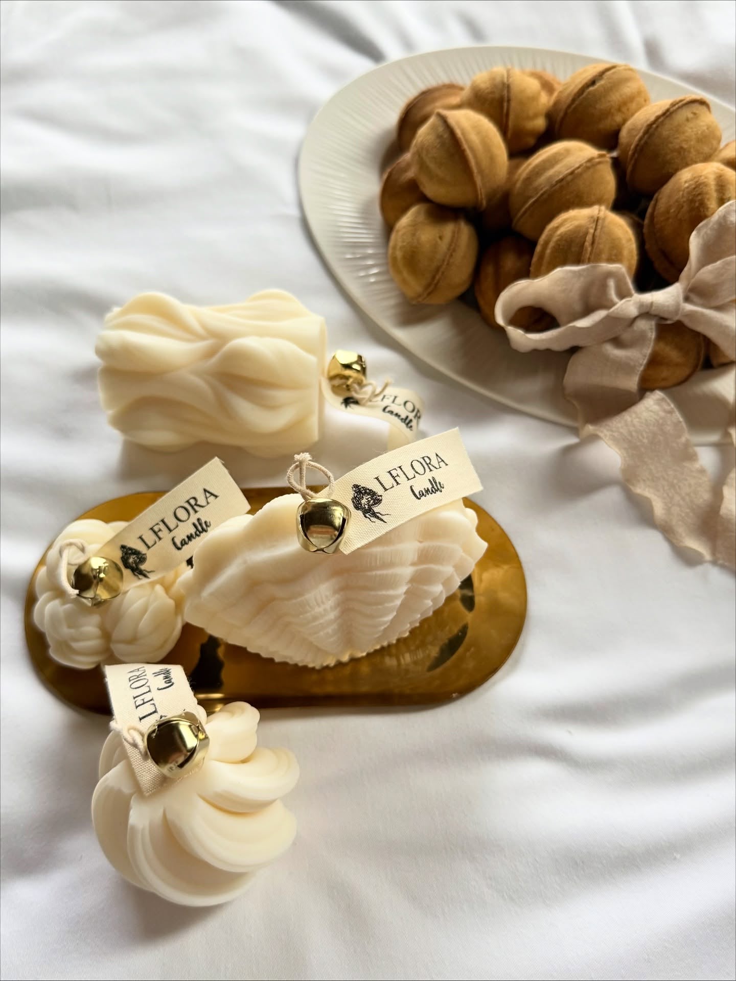 Velvet Shell Candles