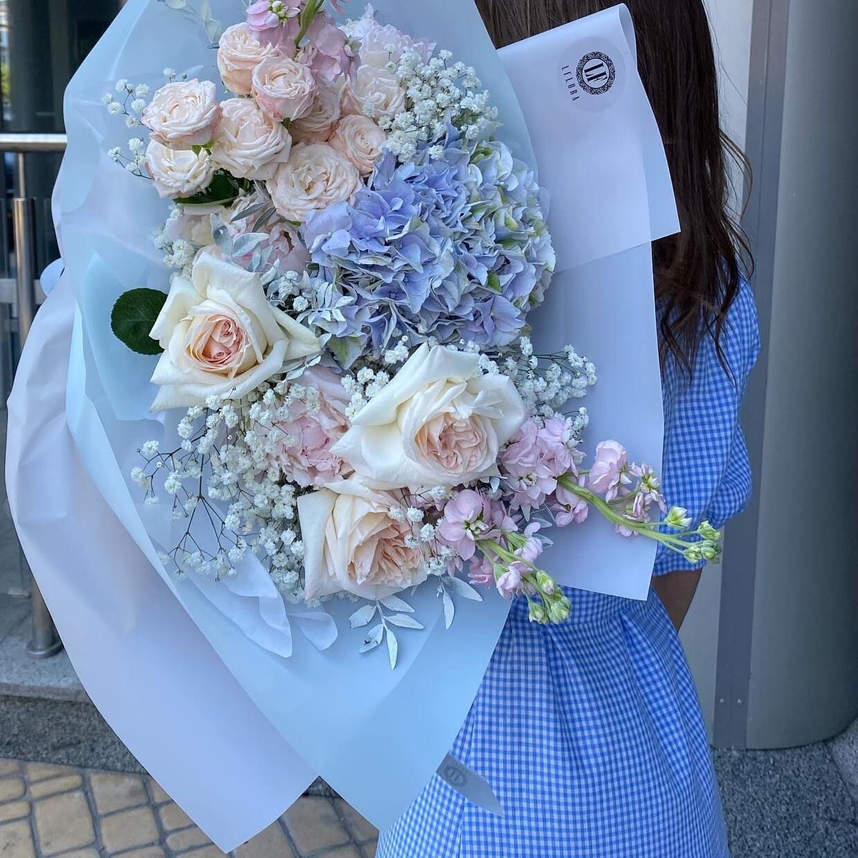 Pastel Hydrangea & Rose Bouquet - Image 3