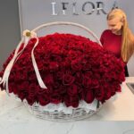 Grand Scarlet Basket